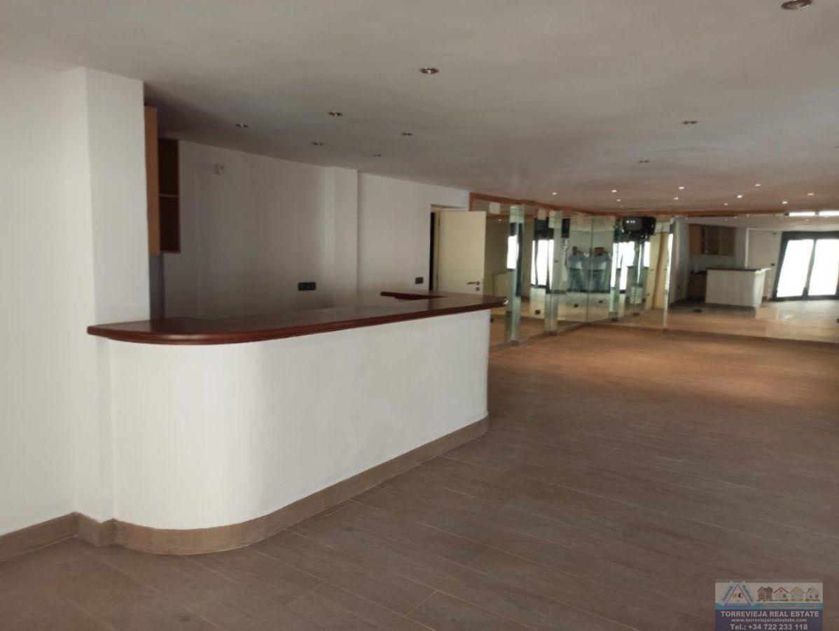For sale of villa in Orihuela Costa