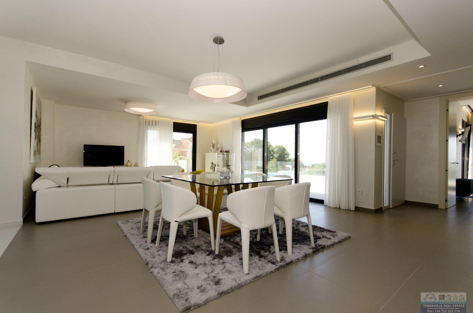 Venta de villa en Orihuela