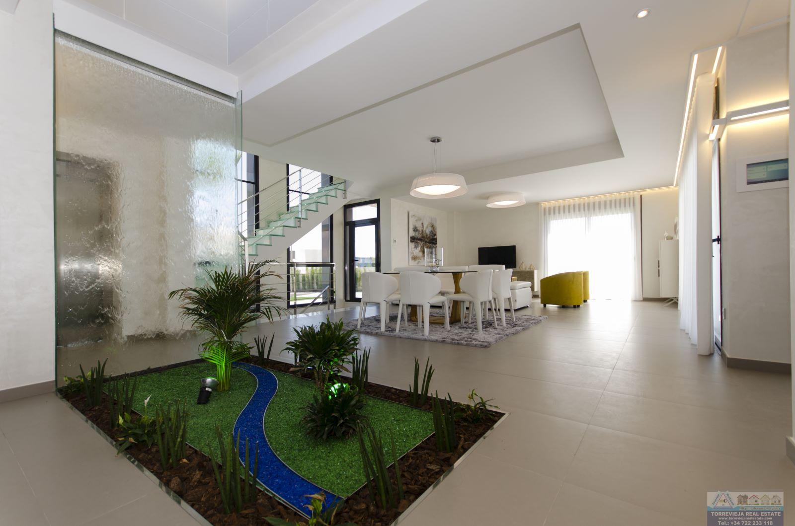 Venta de villa en Orihuela