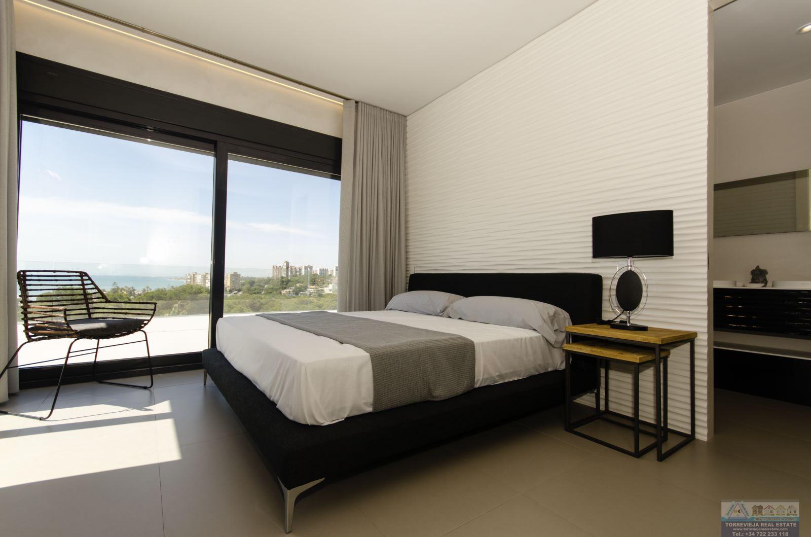 Venta de villa en Orihuela