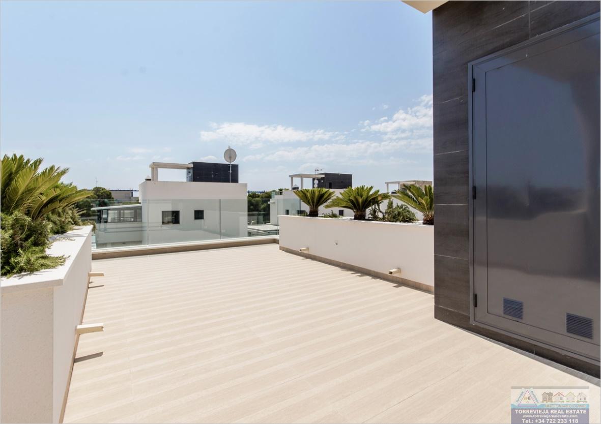 Venta de villa en Orihuela