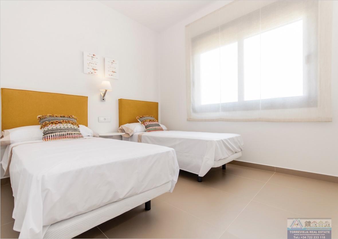Venta de villa en Orihuela