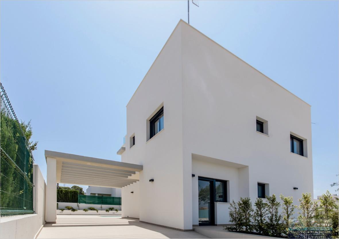 Venta de villa en Orihuela
