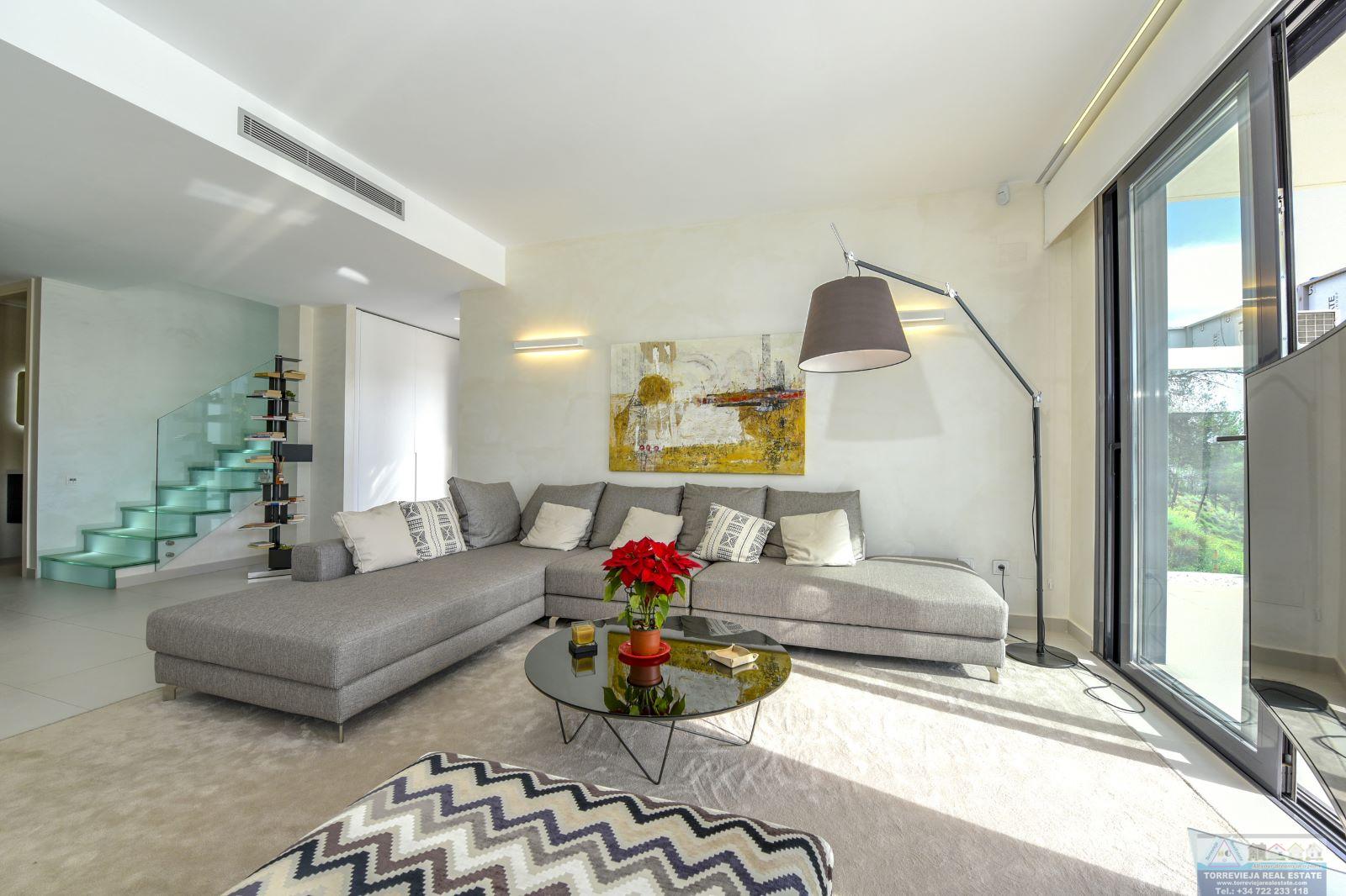 Venta de villa en Orihuela