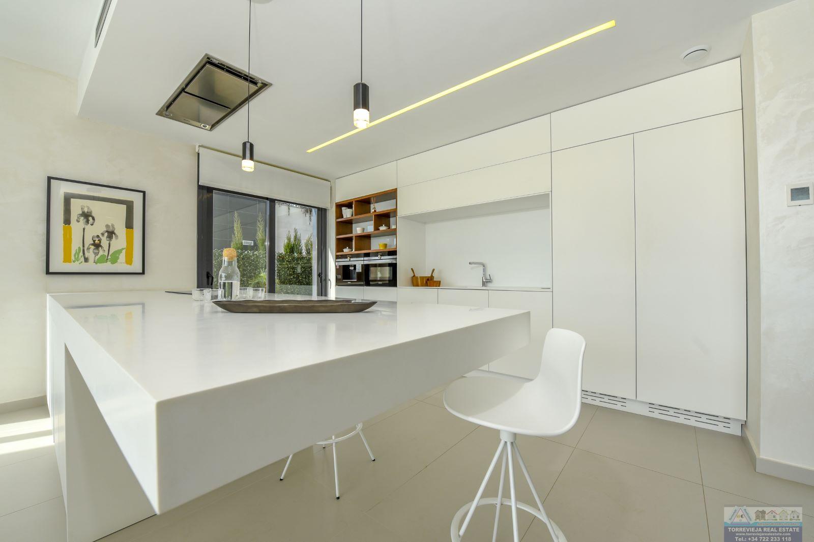 Venta de villa en Orihuela