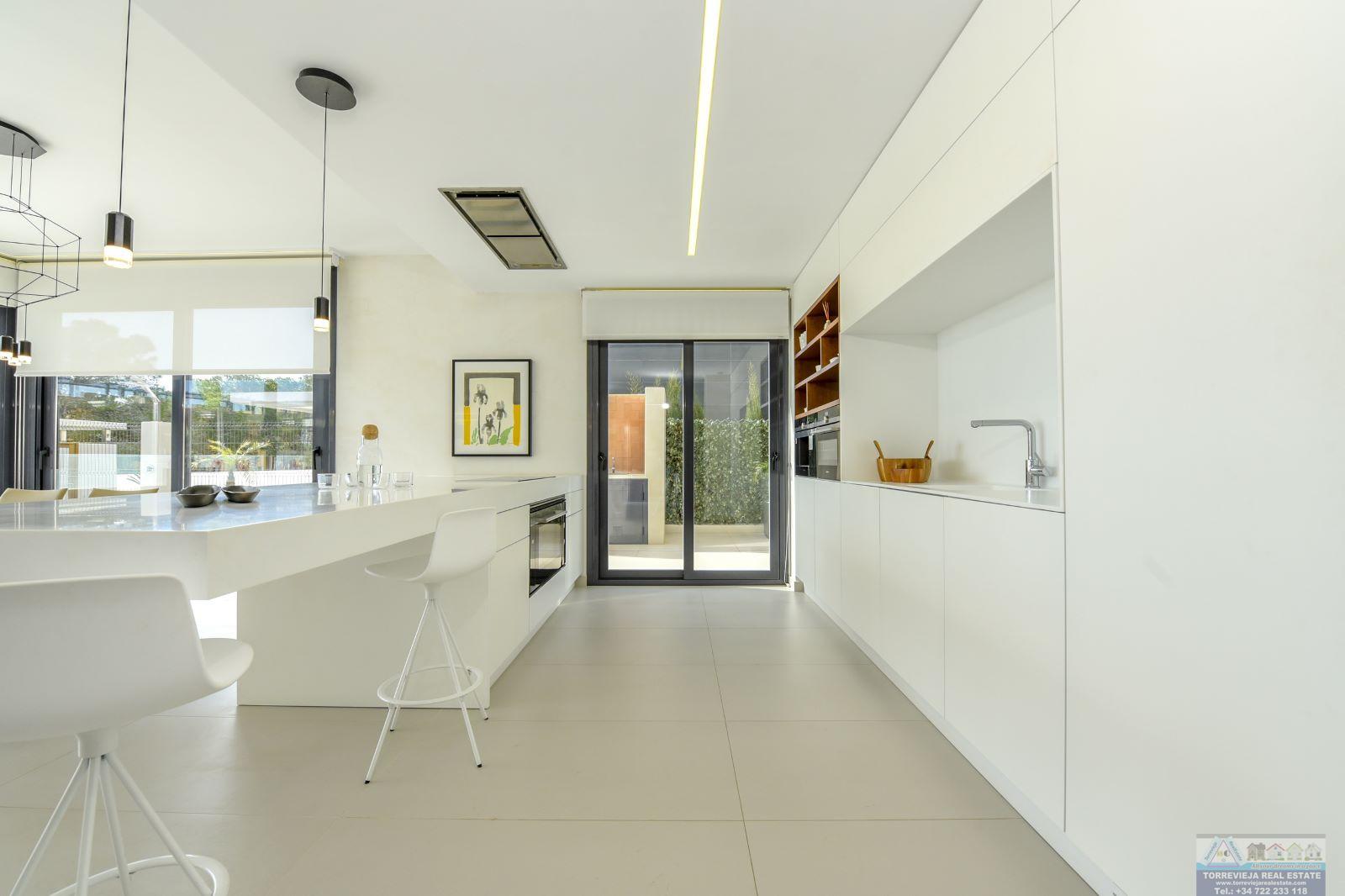 Venta de villa en Orihuela