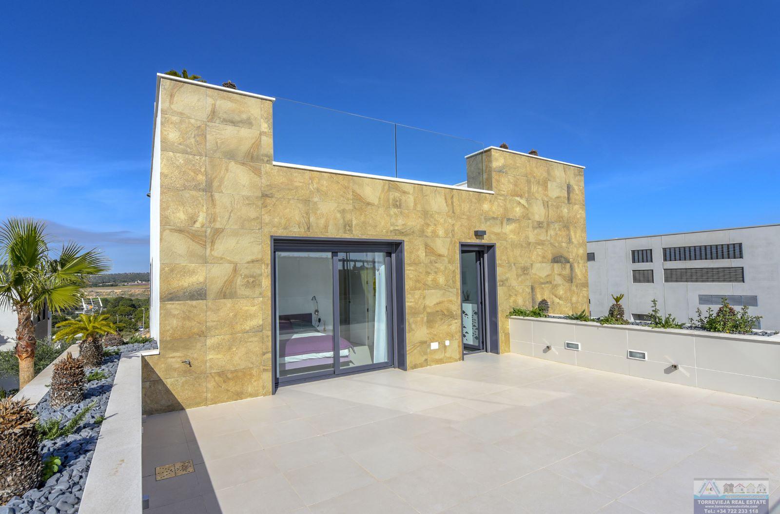 Venta de villa en Orihuela
