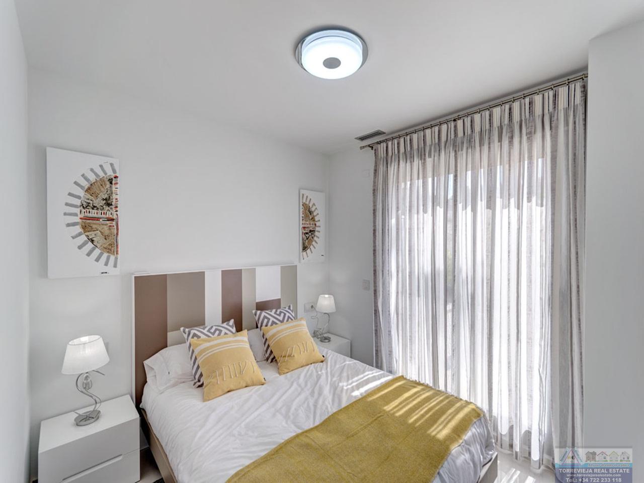 Venta de villa en San miguel de salinas