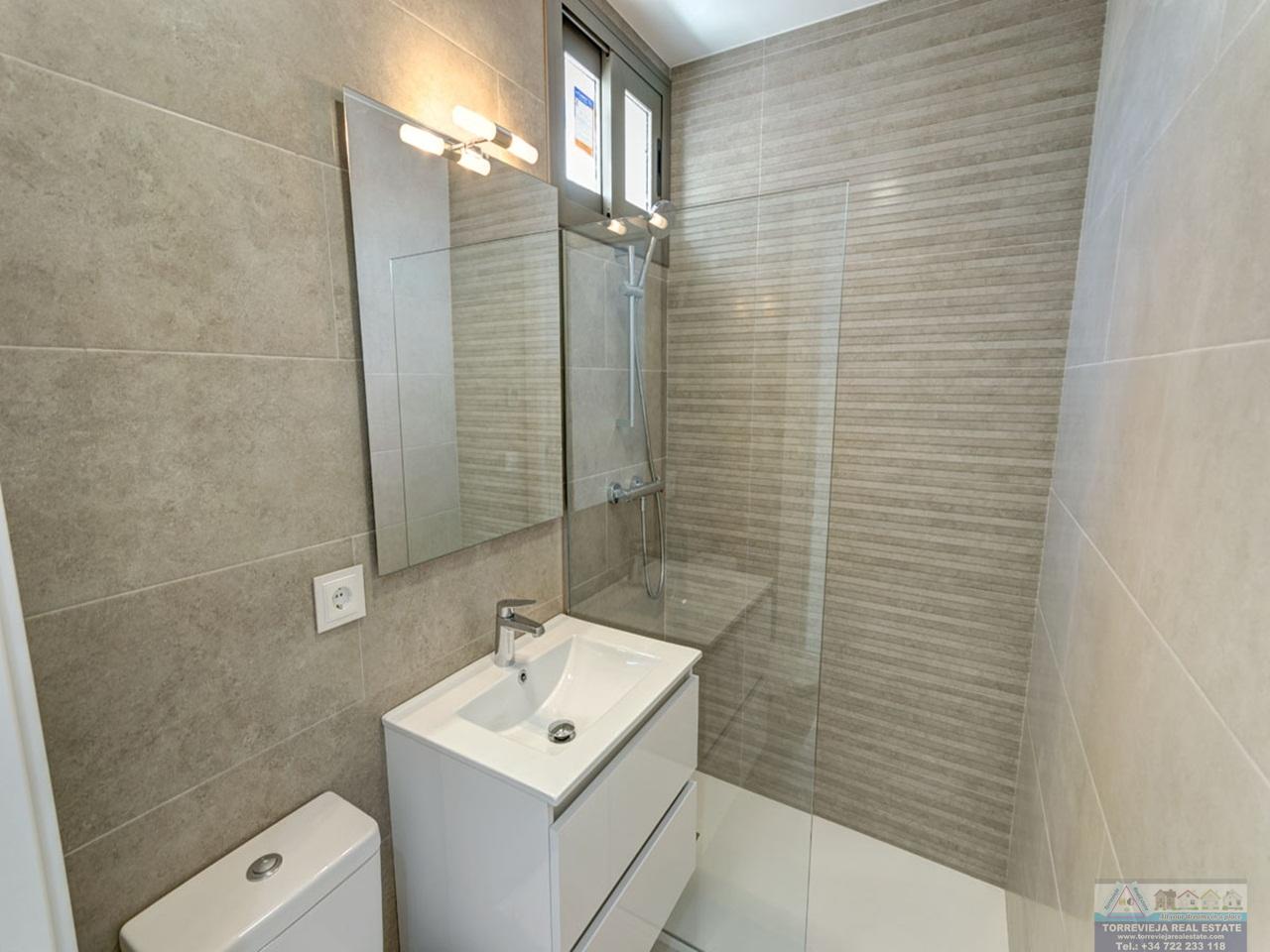 Venta de villa en San miguel de salinas