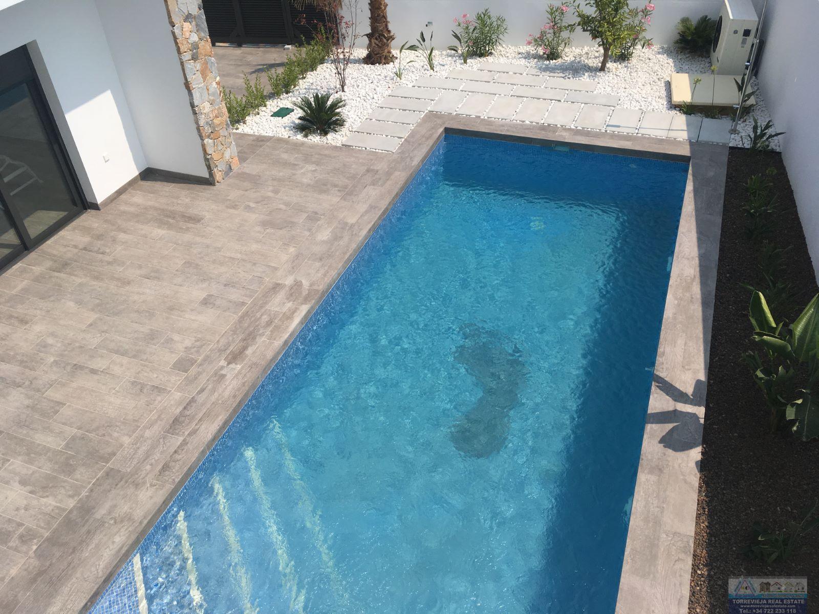 Venta de villa en Pilar de la horadada