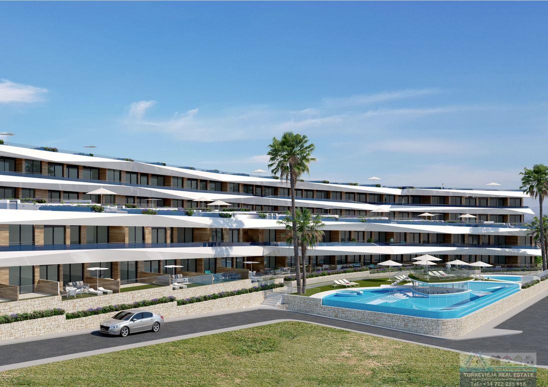 For sale of apartment in Elche