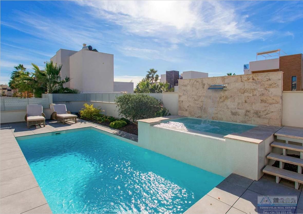 买卖 的 别墅 在 Torrevieja