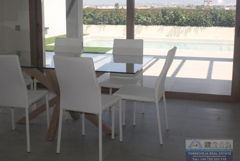 For sale of villa in Torrevieja