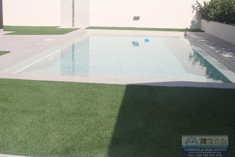 For sale of villa in Torrevieja
