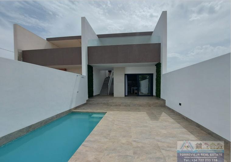 For sale of house in Pilar de la horadada