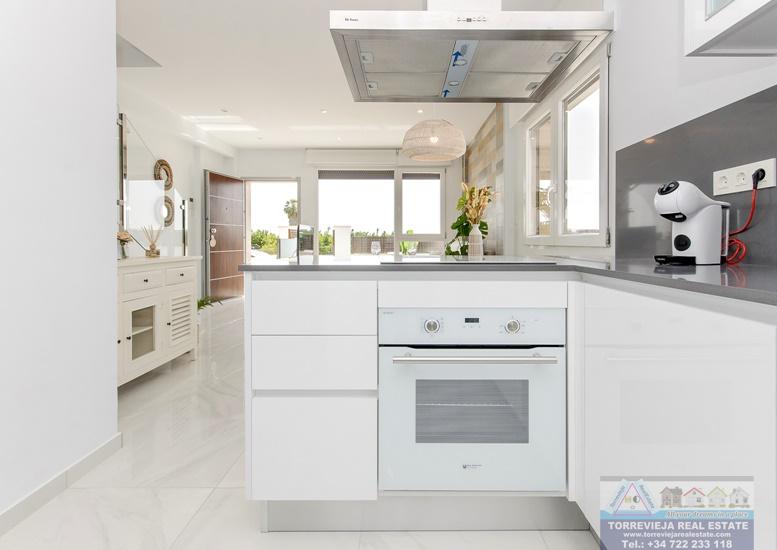 For sale of villa in Torrevieja