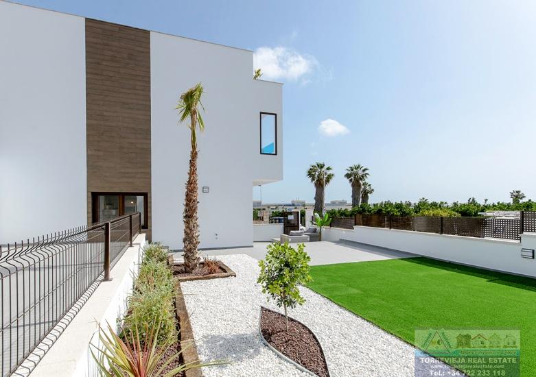 For sale of villa in Torrevieja