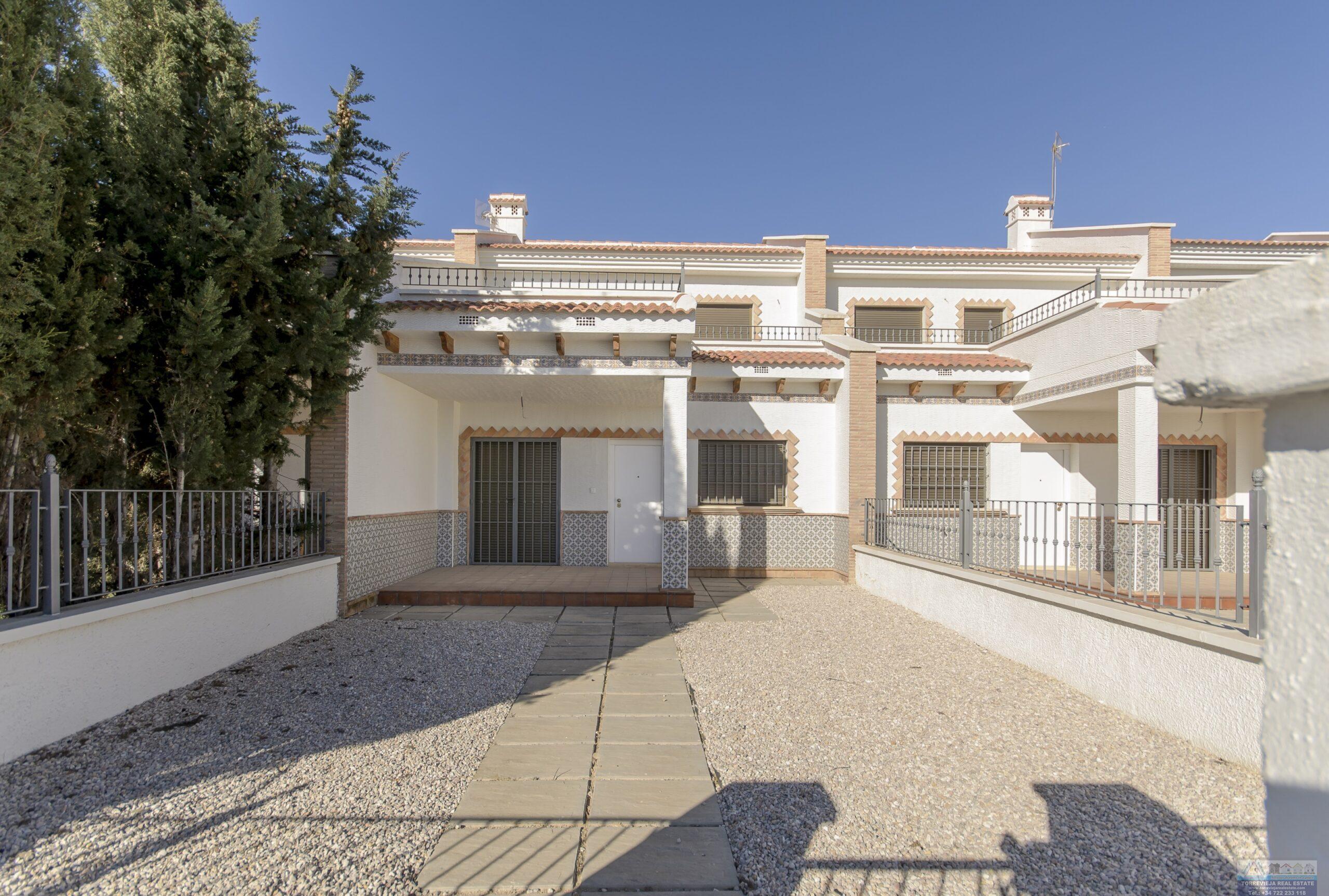 Zu verkaufen von haus in
 San miguel de salinas
