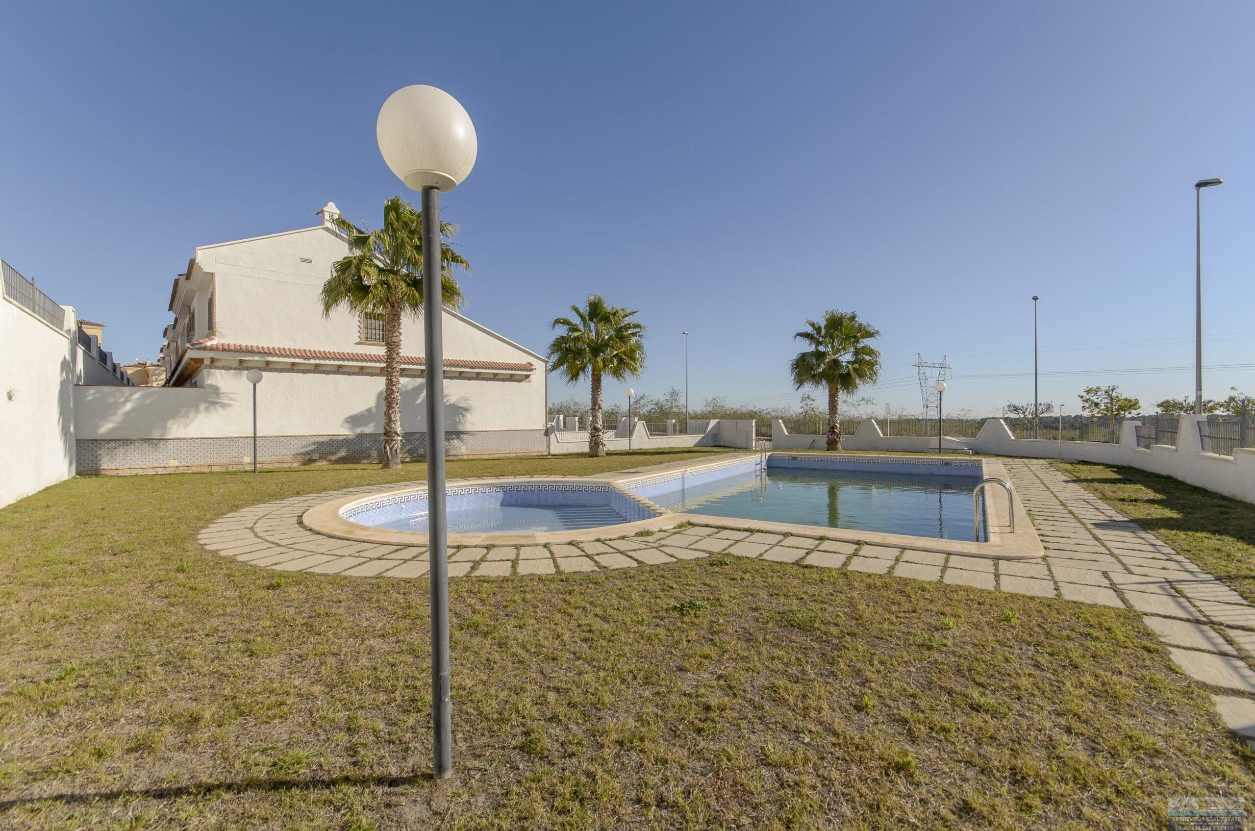 Zu verkaufen von haus in
 San miguel de salinas