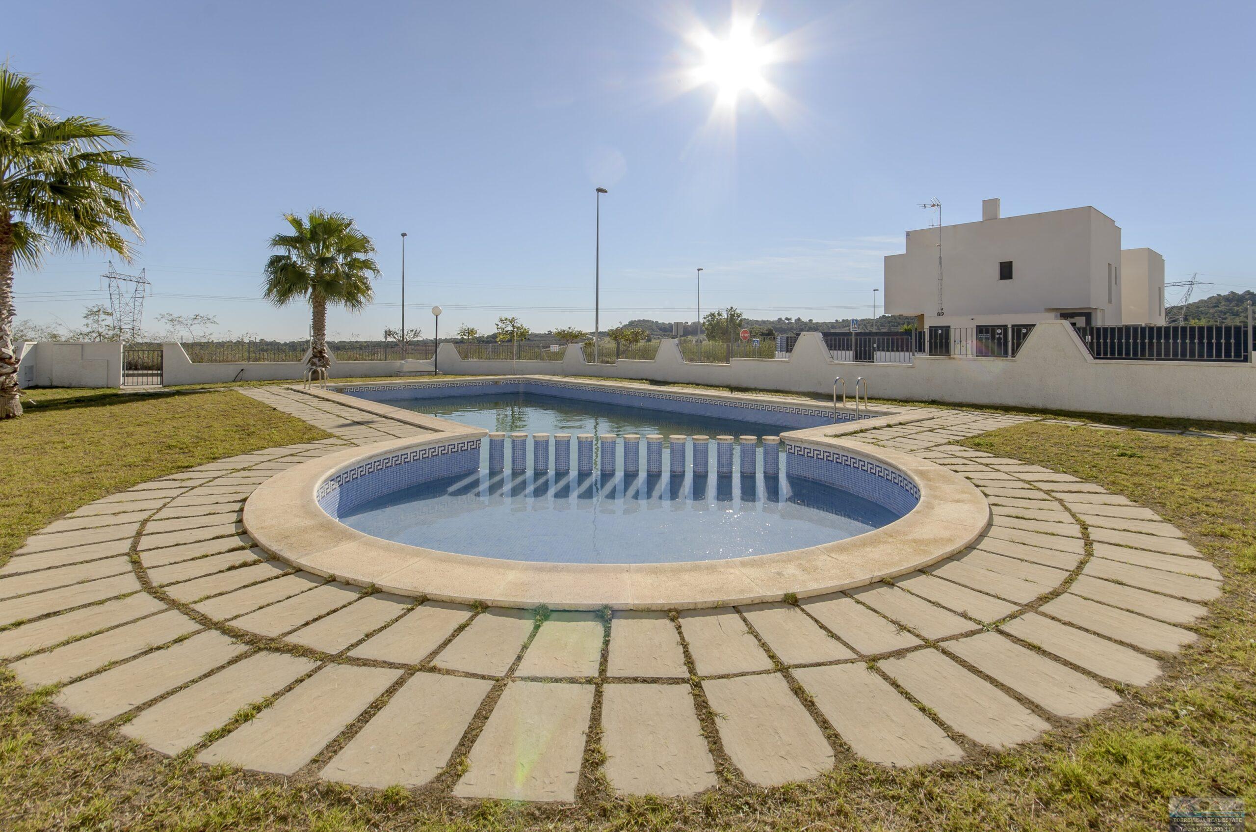 Zu verkaufen von haus in
 San miguel de salinas