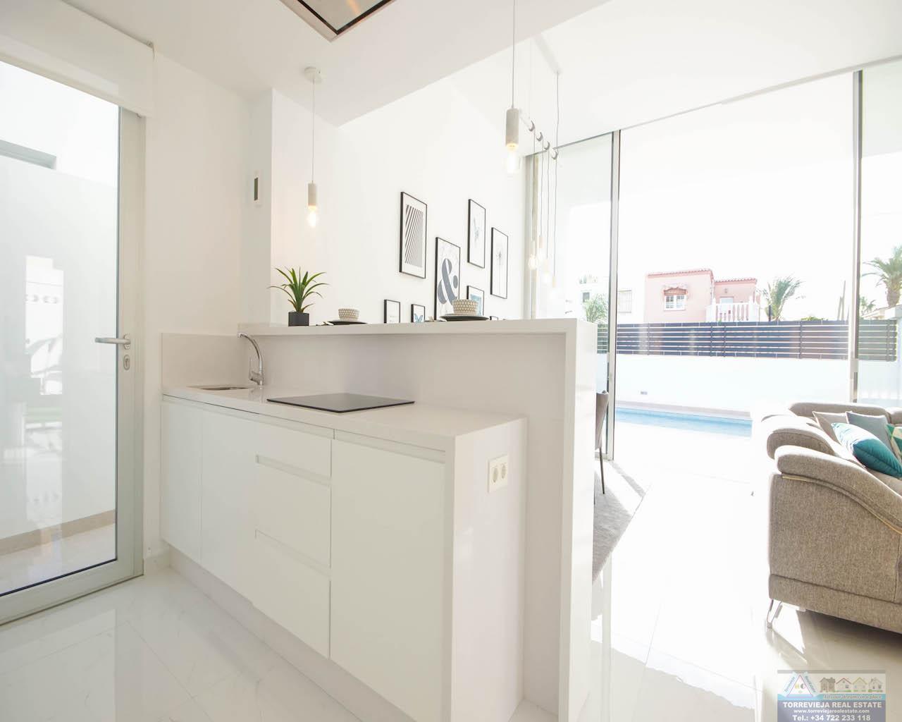 For sale of villa in Torrevieja