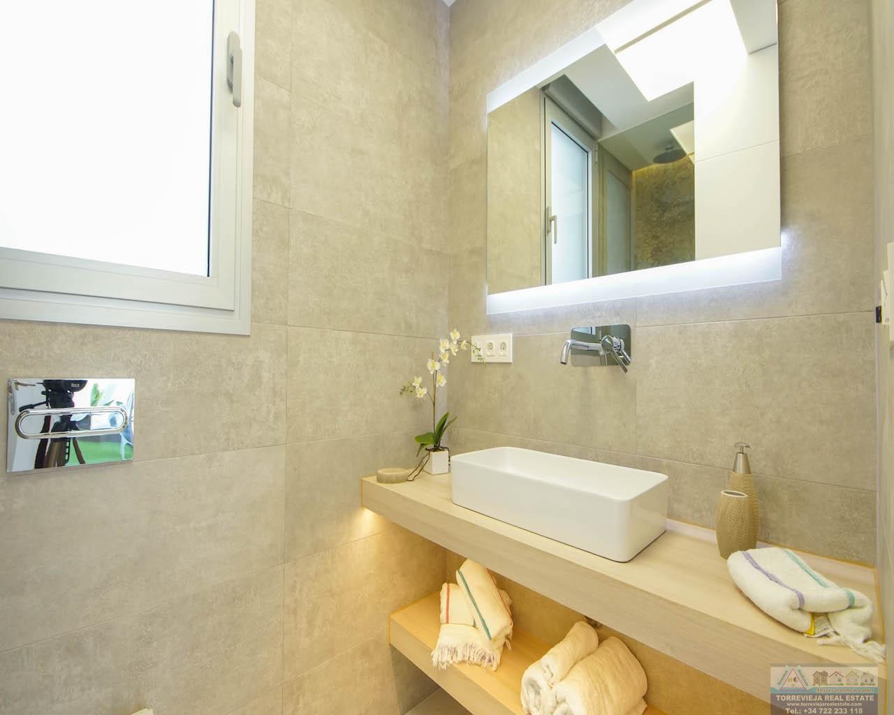 For sale of villa in Torrevieja