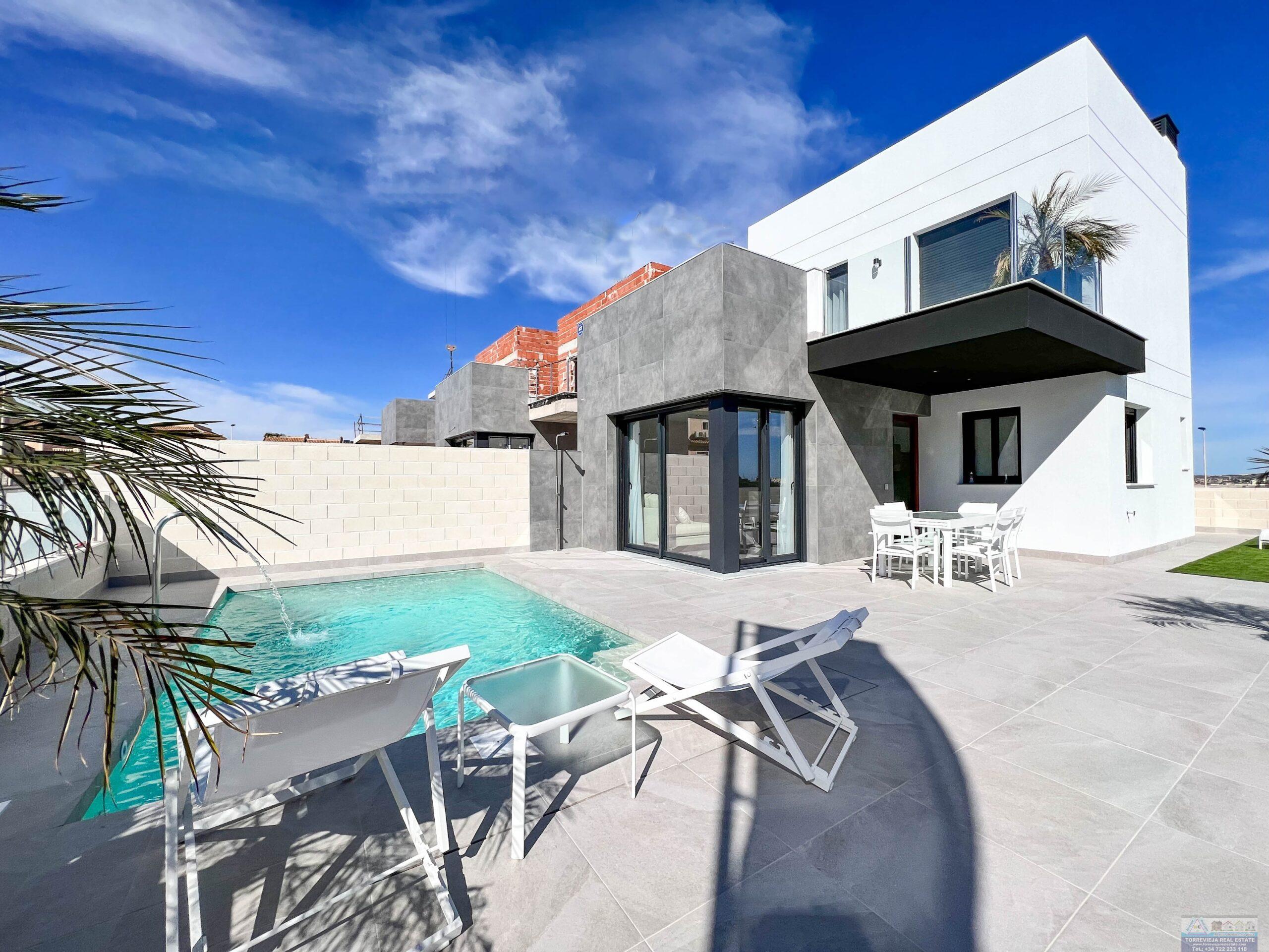 For sale of villa in Torrevieja