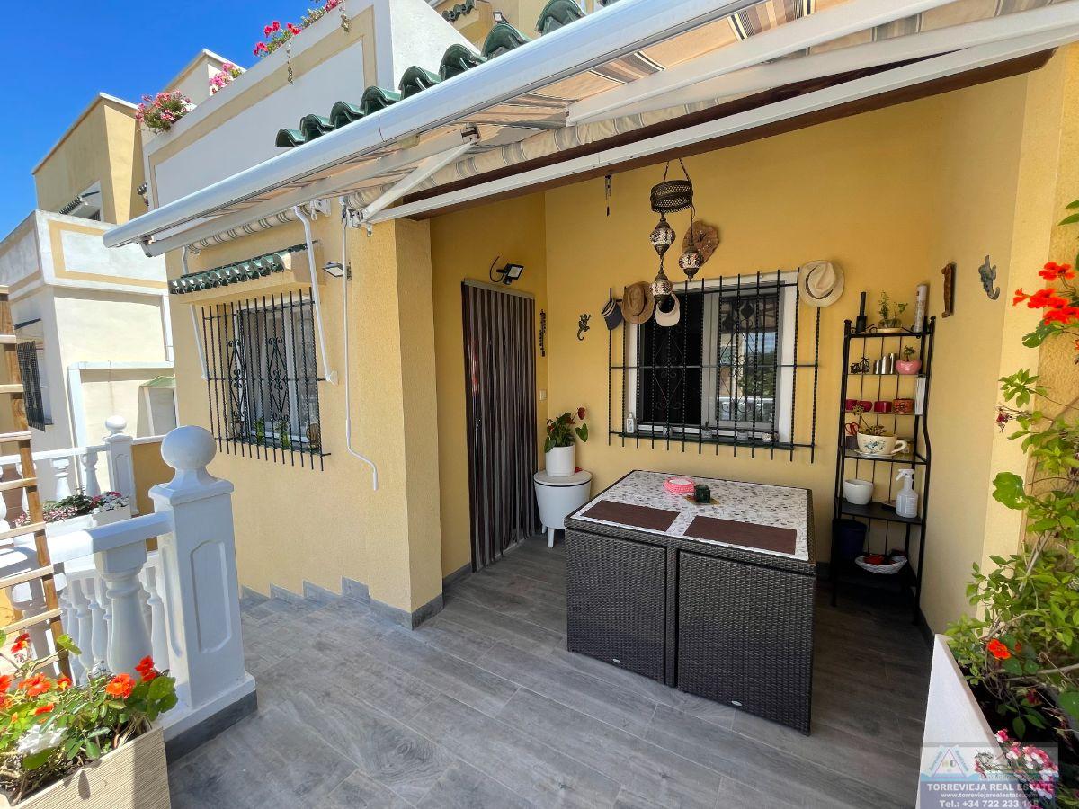 Verkoop van kleine villa in Torrevieja