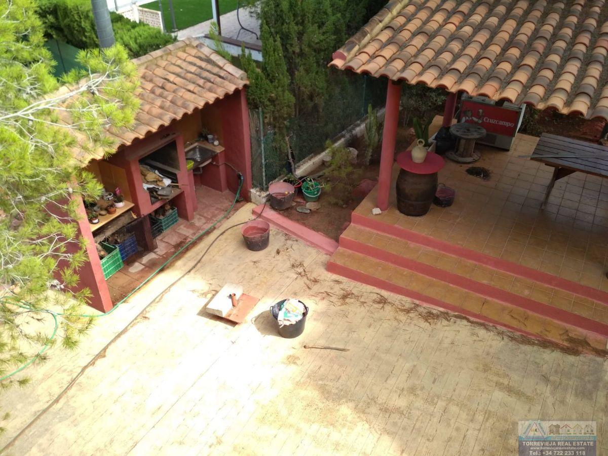 Venta de villa en San Miguel de Salinas