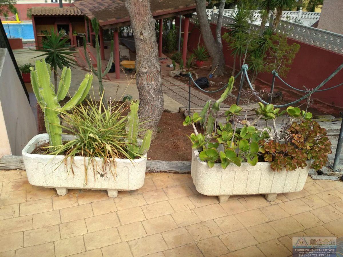 Venta de villa en San Miguel de Salinas