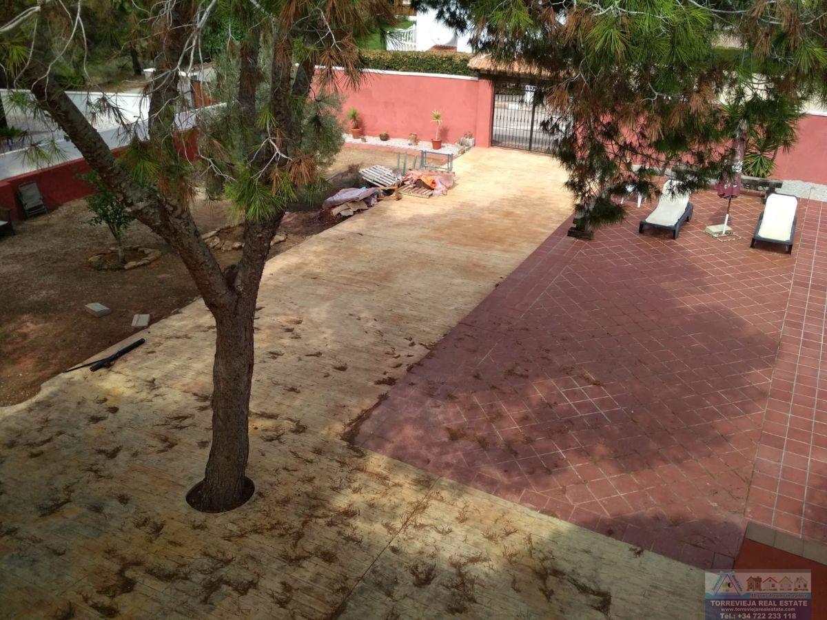 Venta de villa en San Miguel de Salinas