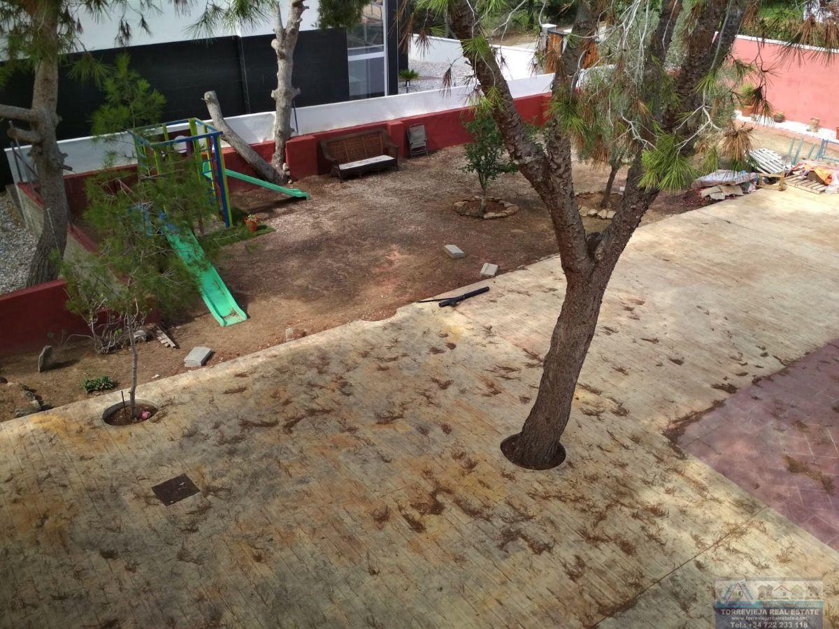 Venta de villa en San Miguel de Salinas