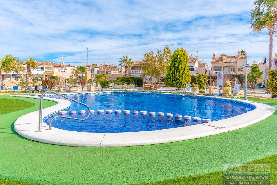 For sale of villa in Torrevieja