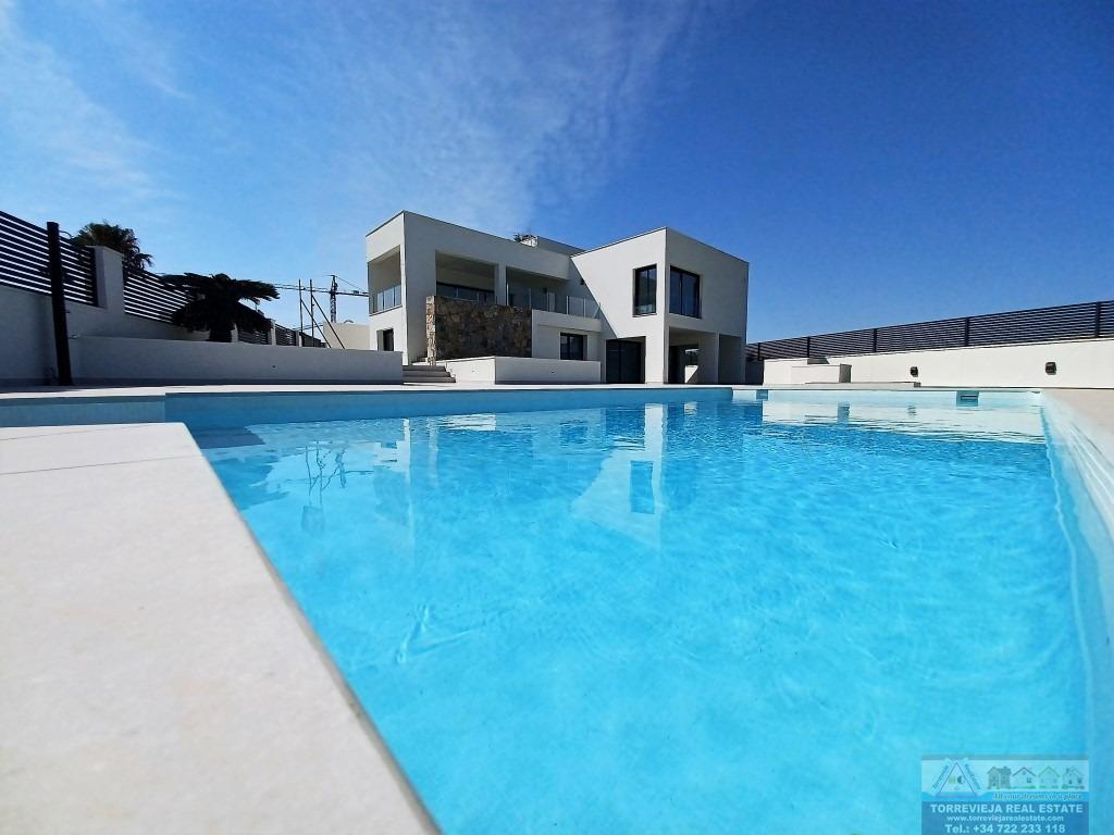Venta de villa en Torrevieja