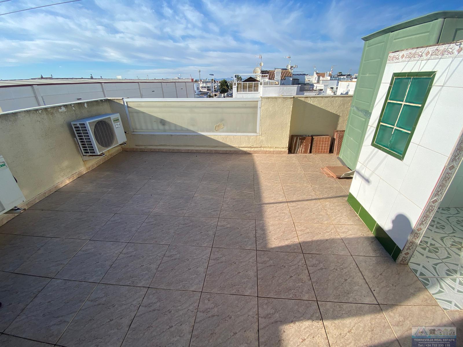 For sale of duplex in Torrevieja