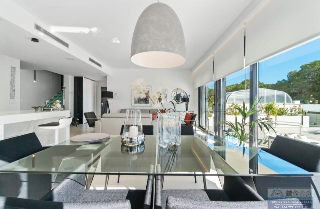 Salg av chalet i Orihuela Costa