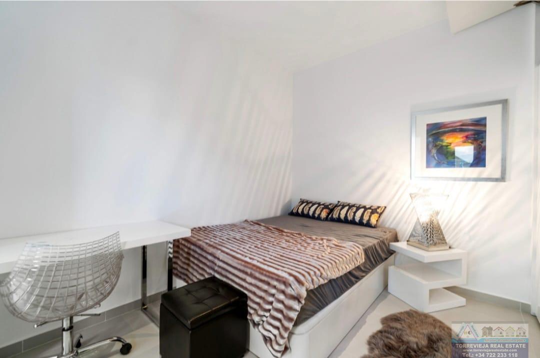 Salg av chalet i Orihuela Costa