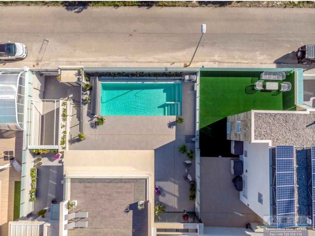 Salg av chalet i Orihuela Costa