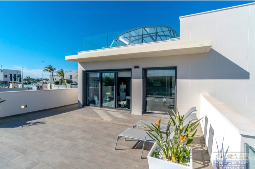 Salg av chalet i Orihuela Costa