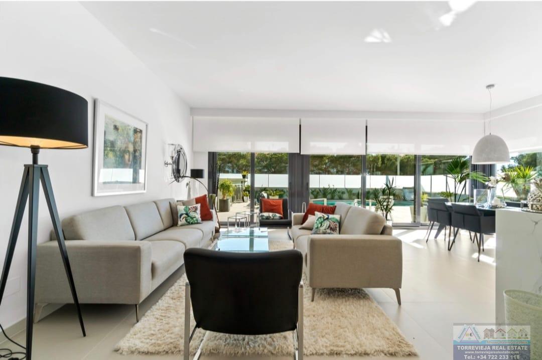 Salg av chalet i Orihuela Costa