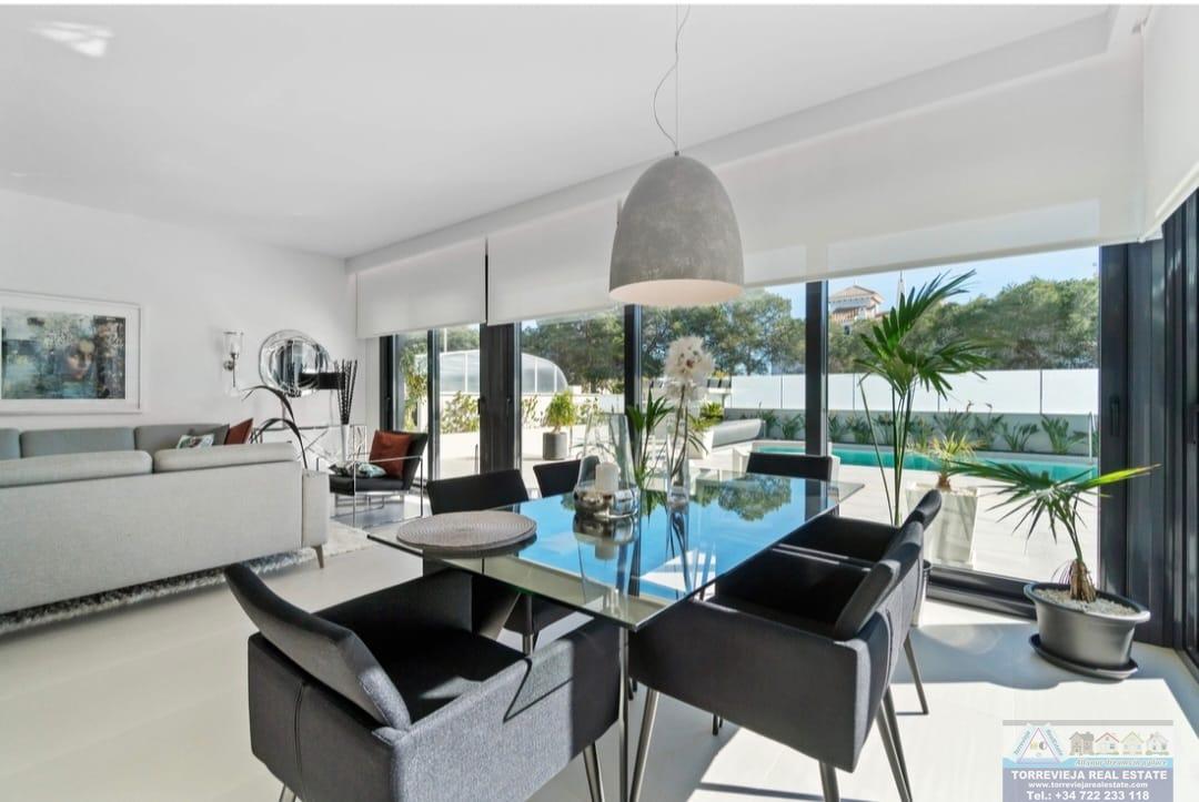 Salg av chalet i Orihuela Costa