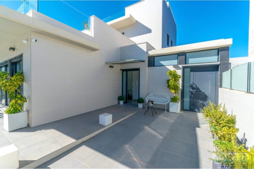 Salg av chalet i Orihuela Costa