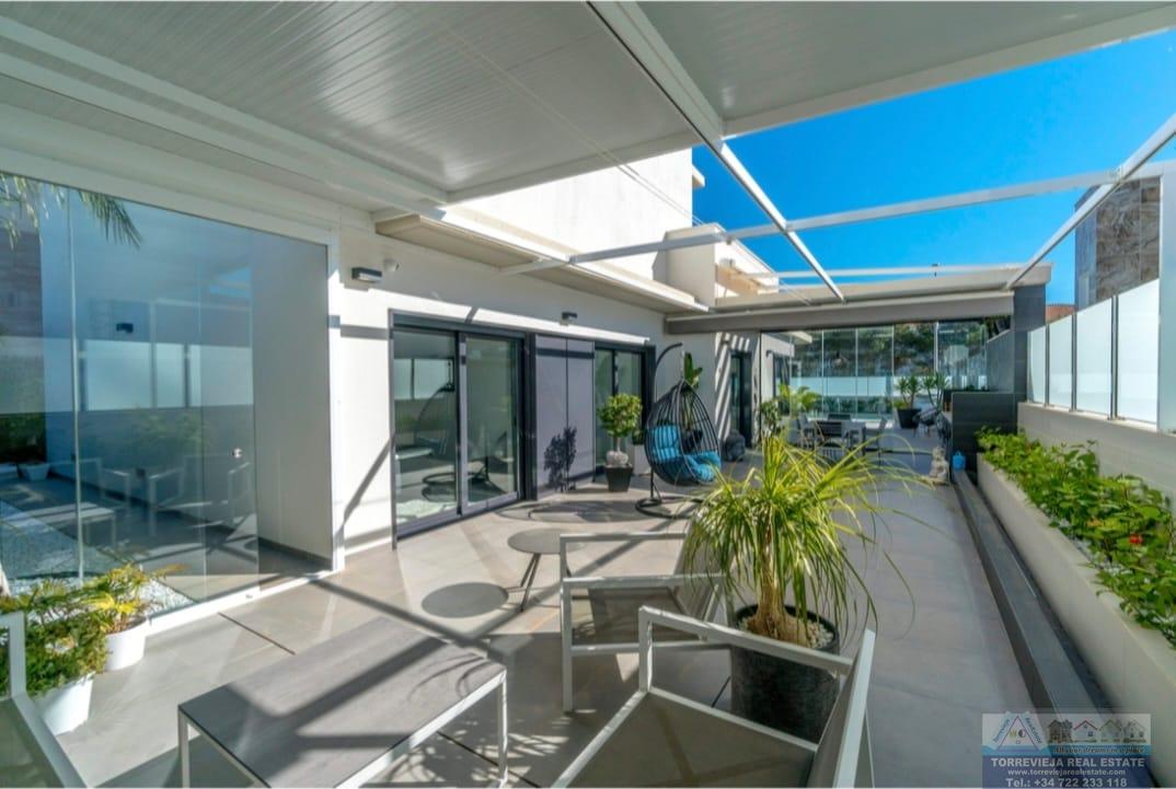 Salg av chalet i Orihuela Costa