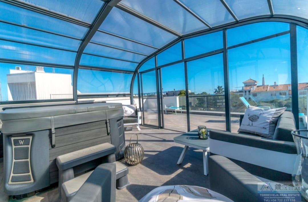 Salg av chalet i Orihuela Costa