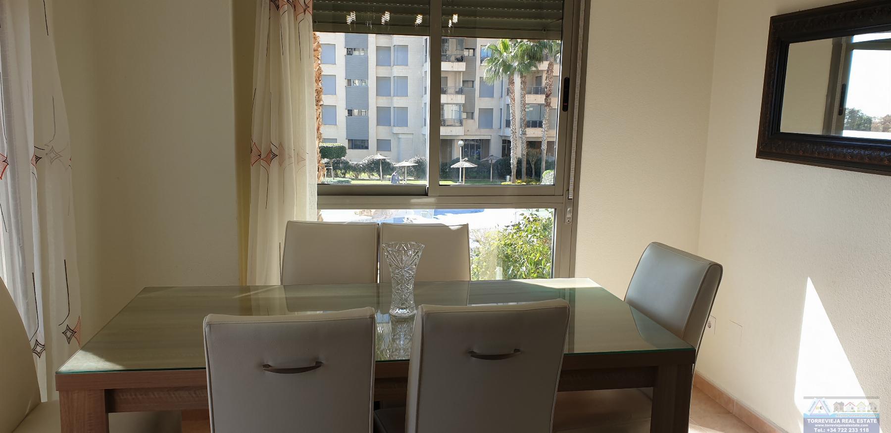 For sale of apartment in Guardamar del Segura