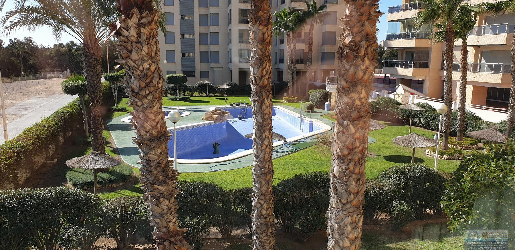 For sale of apartment in Guardamar del Segura