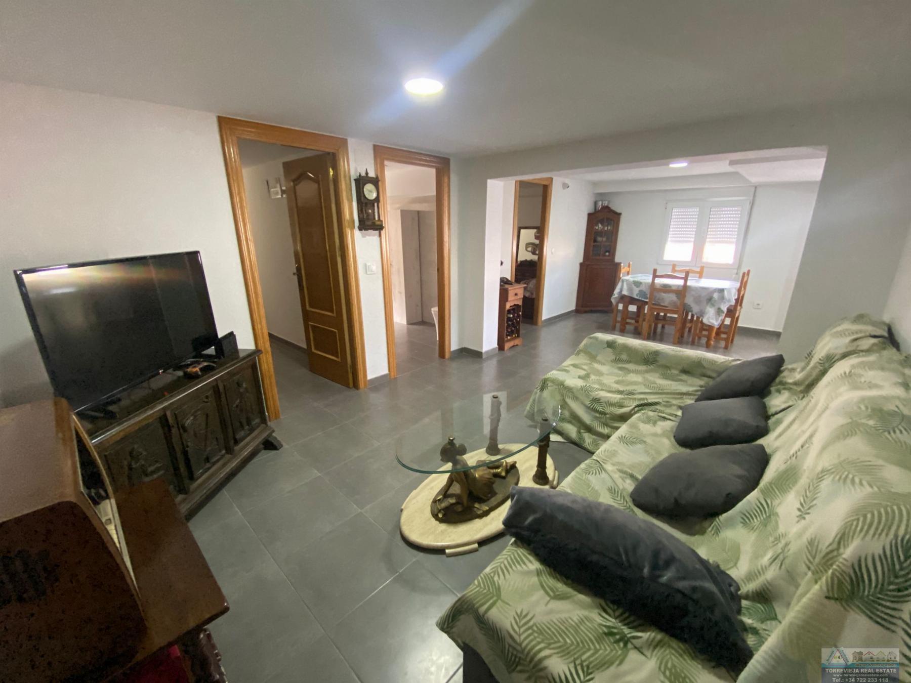 Köp av chalet i Torrevieja