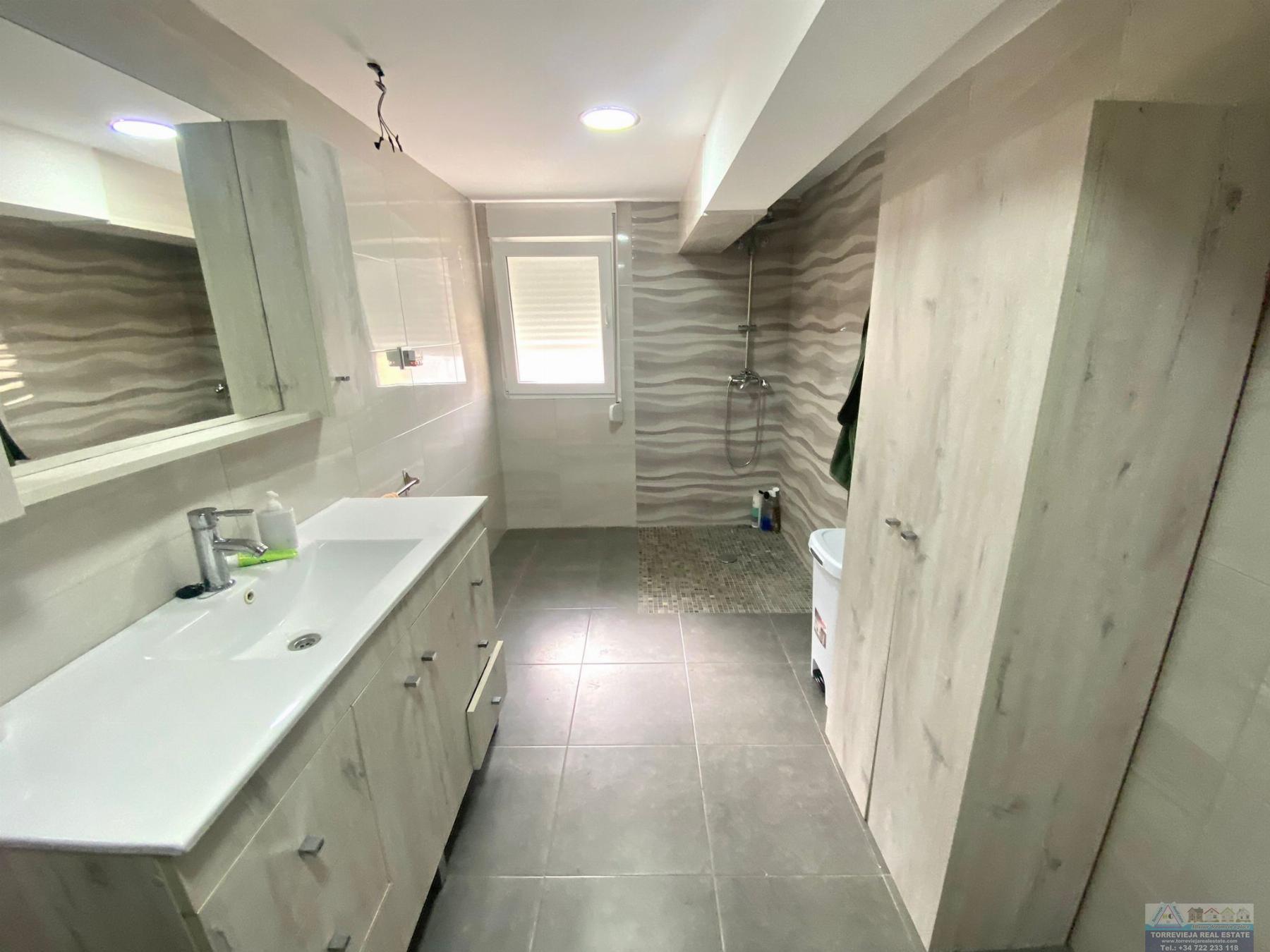 Köp av chalet i Torrevieja