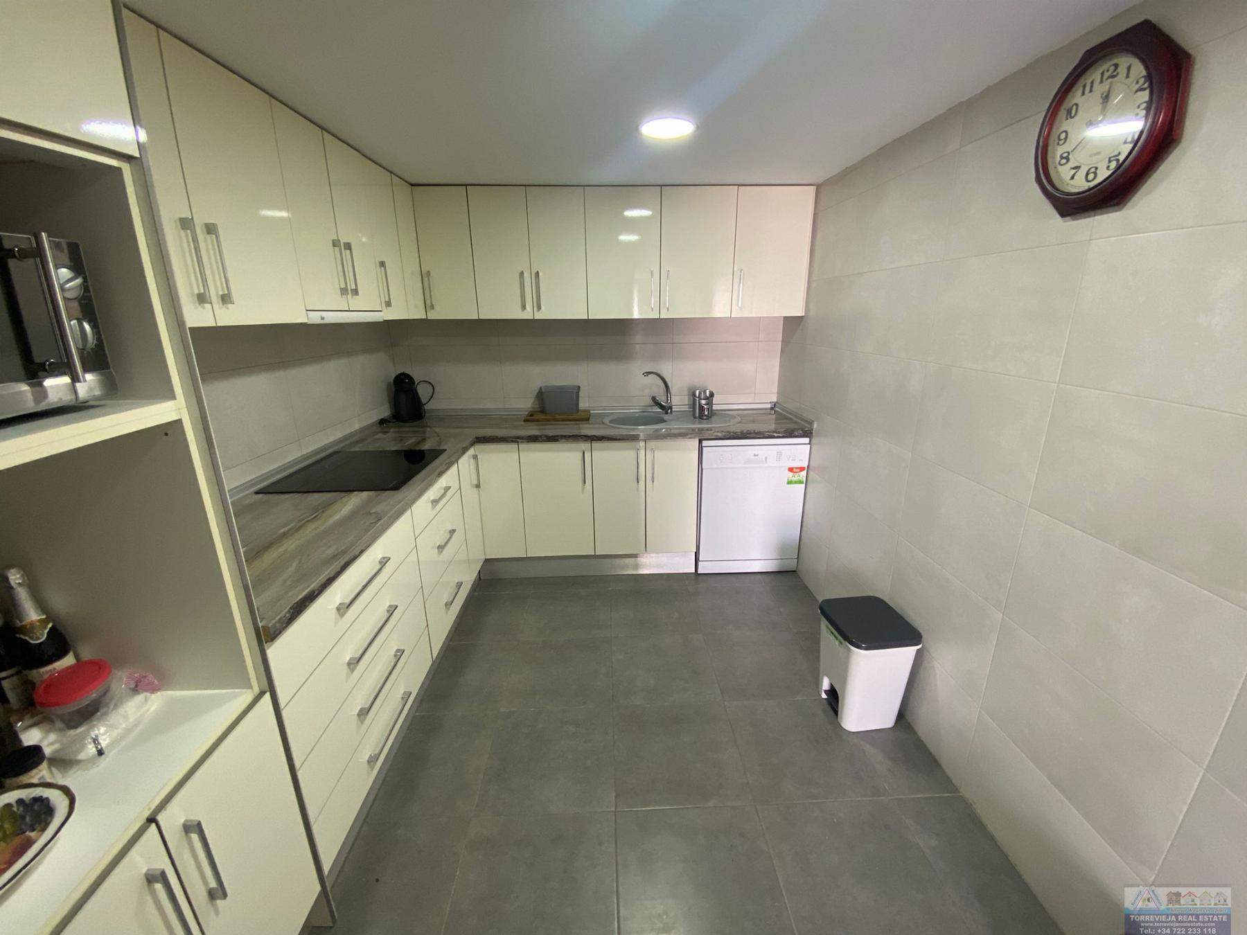 Köp av chalet i Torrevieja