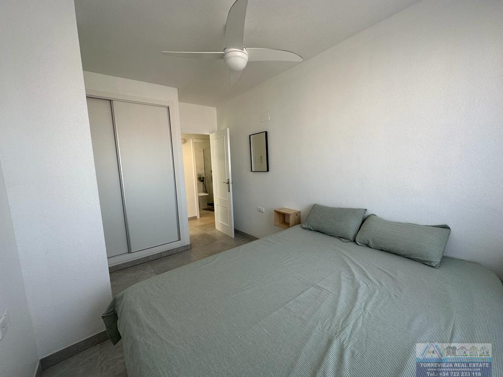 For sale of penthouse in Torrevieja